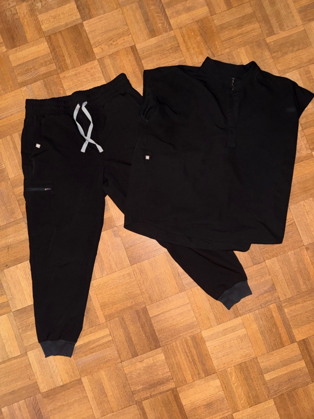 Figs Black Track Pants & Joggers Set